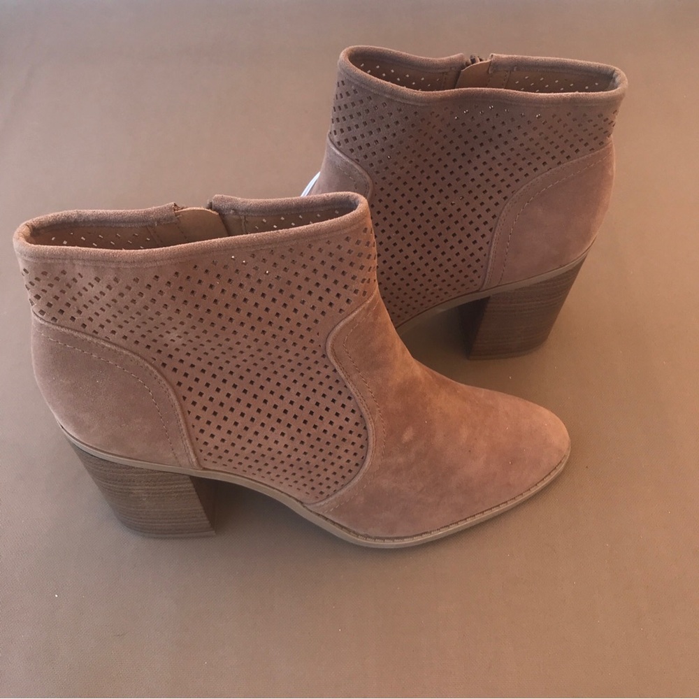 Universal Thread Crissy Boots Women’s Size 11